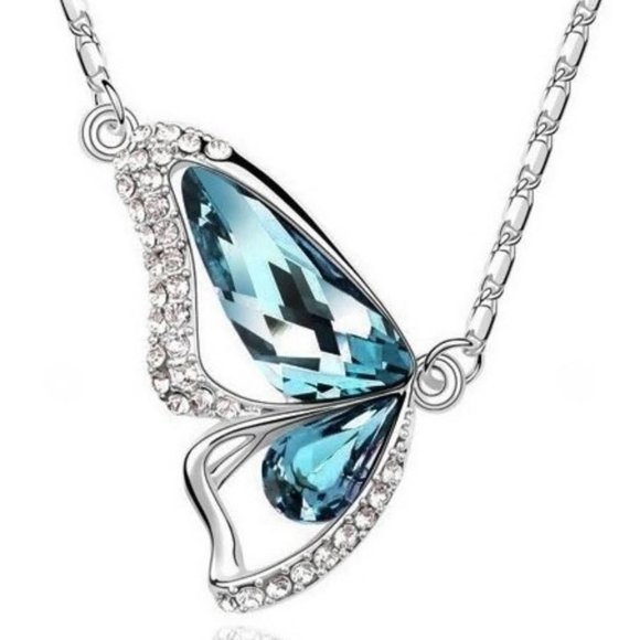 🐊4/$15 NEW! 3 pc. Beautiful Butterfly Jewelry Set

❗️ LAST TWO ❗️ - Picture 4 of 5